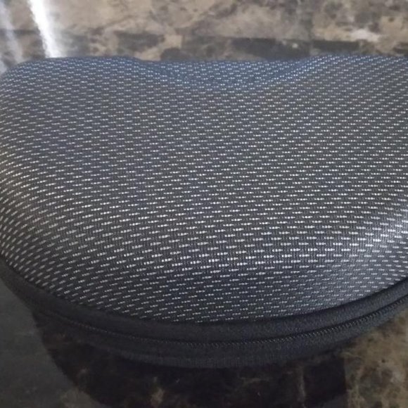 Colaer Cree Rechargeable Headlamp - Brightest 2000 Lumen with case and batteries - Picture 10 of 12